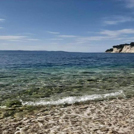 Luxurious Holiday Home In Makarska With Jacuzzi Εξωτερικό φωτογραφία